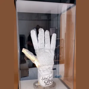 Exhibidor Pared en C 21.5 x 18.5 x 34.5cm con doble iluminación